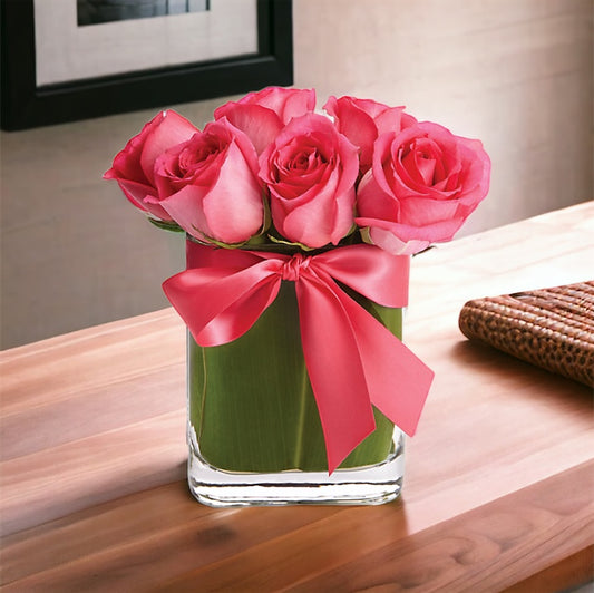 Mini Modern Rose Arrangement